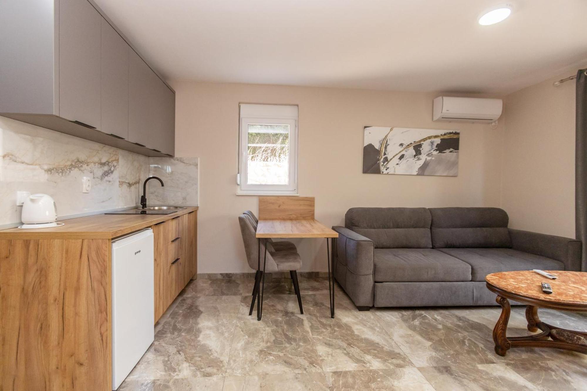Posejdon Lux Apartment Utjeha Exterior photo